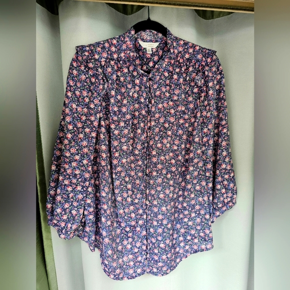 Lauren Conrad long sleeve Blouse XL Ruffle Style Roses - Picture 1 of 7